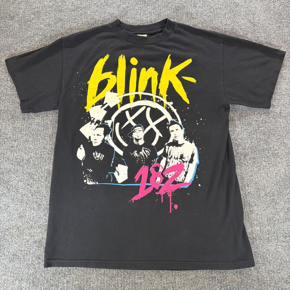 Blink-182 2009 Summer Tour T Shirt Size Medium Y2K Emo Punk Pop Punk